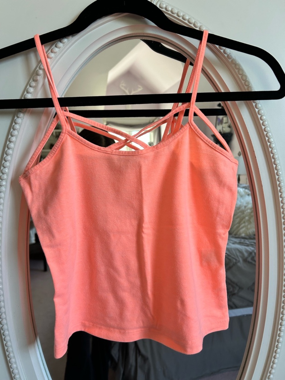 Cross cross tank